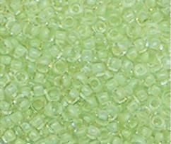 Rocailles 10/0 transparent Kern in lichtgrün 2,2 mm